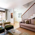 One&lux Amador De Rios アパート